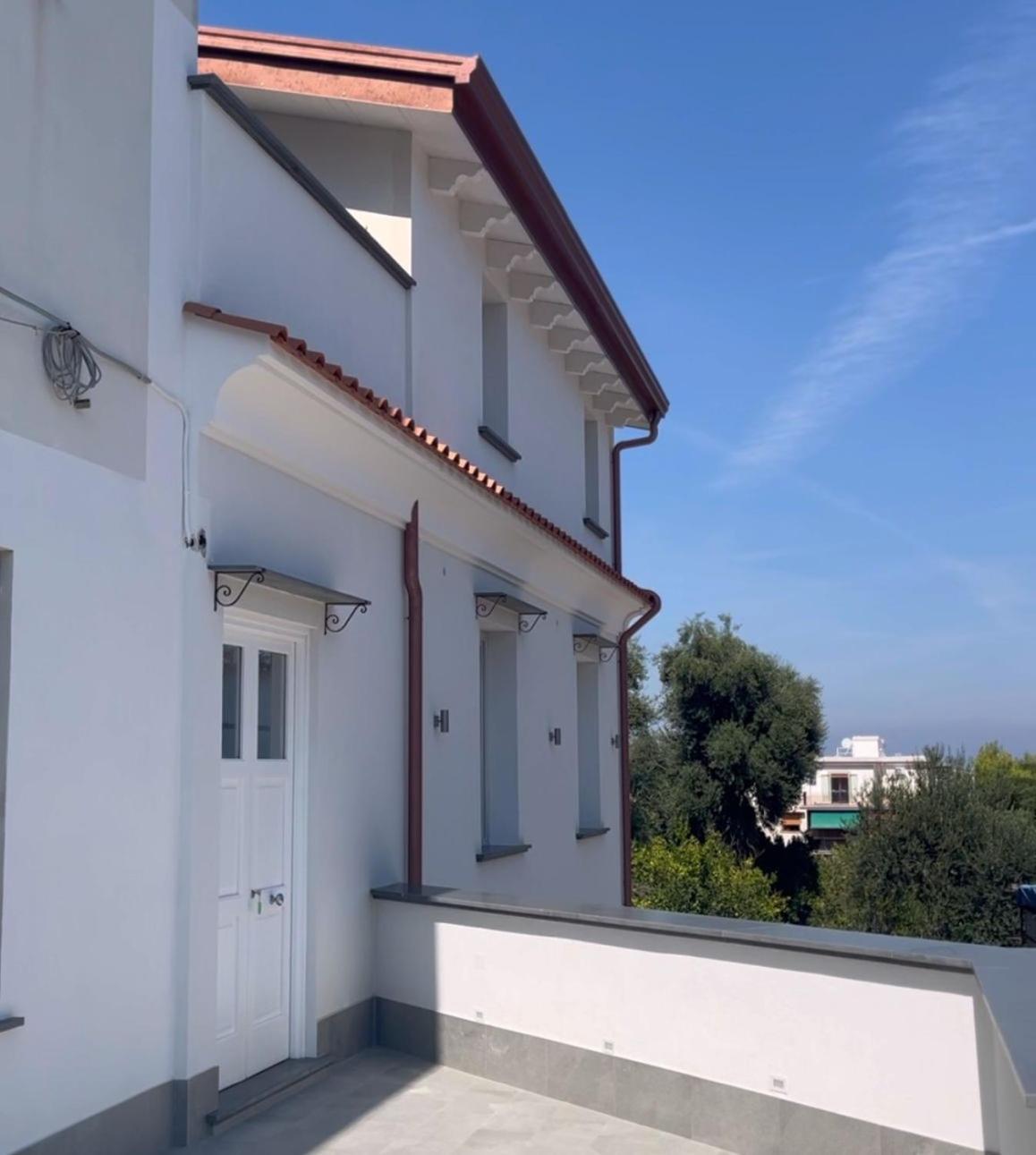 Coral White Hotel Sorrento Exterior foto